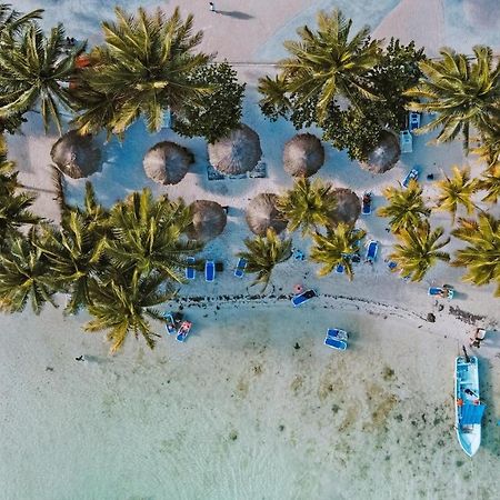 El Fuerte Beach Apartments มาอาอวล ภายนอก รูปภาพ