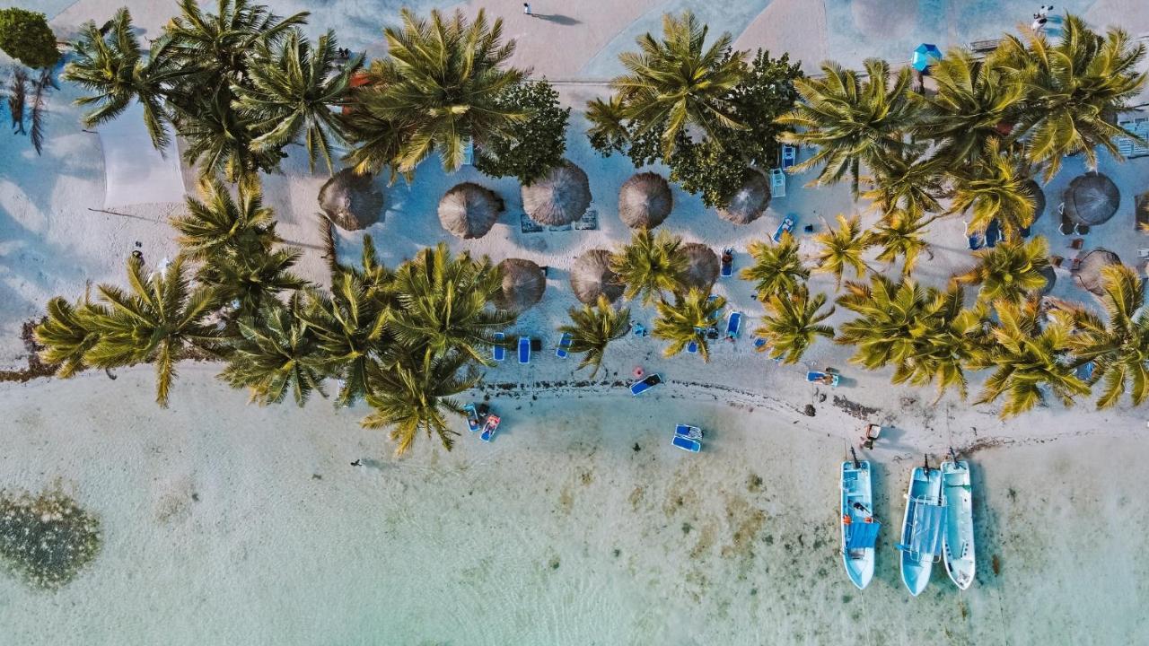 El Fuerte Beach Apartments มาอาอวล ภายนอก รูปภาพ