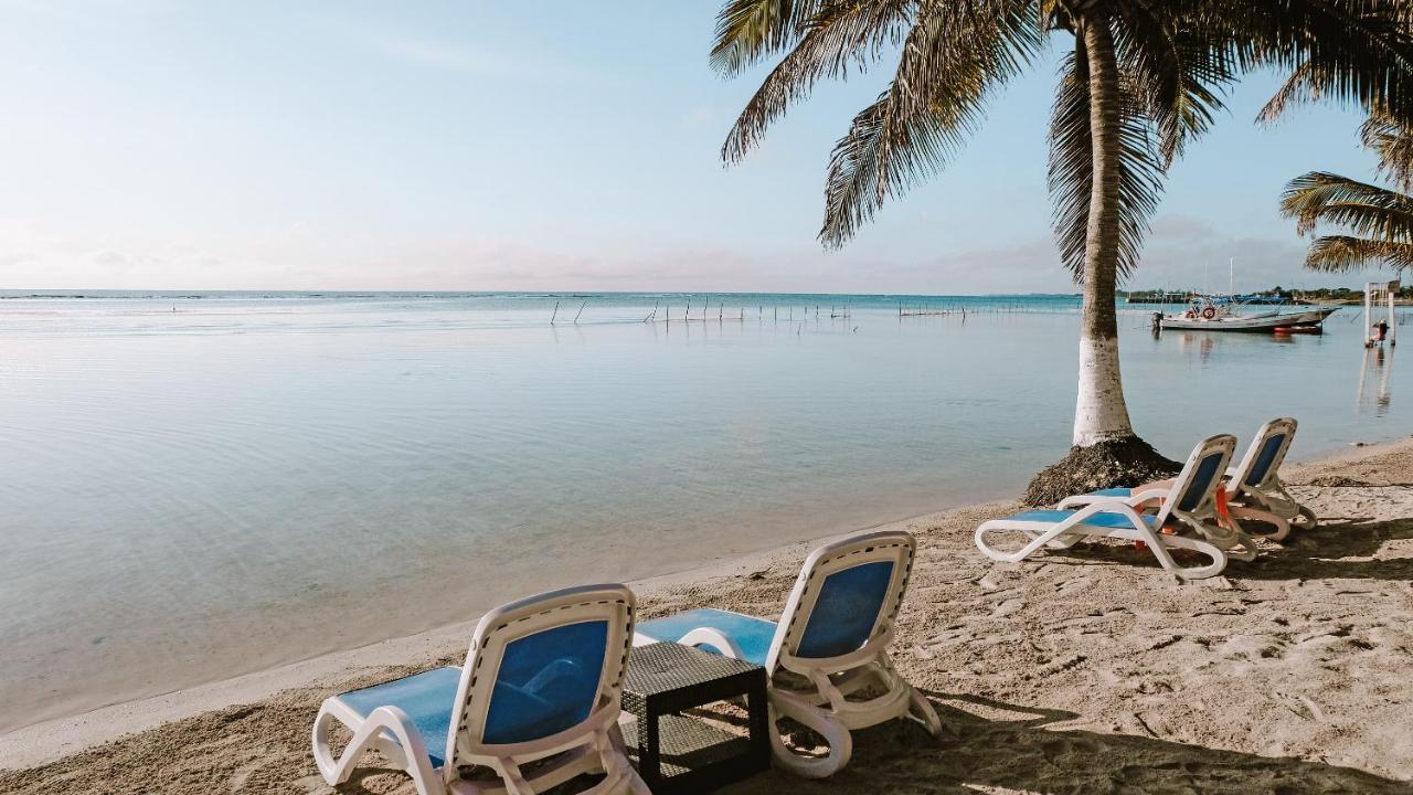El Fuerte Beach Apartments มาอาอวล ภายนอก รูปภาพ